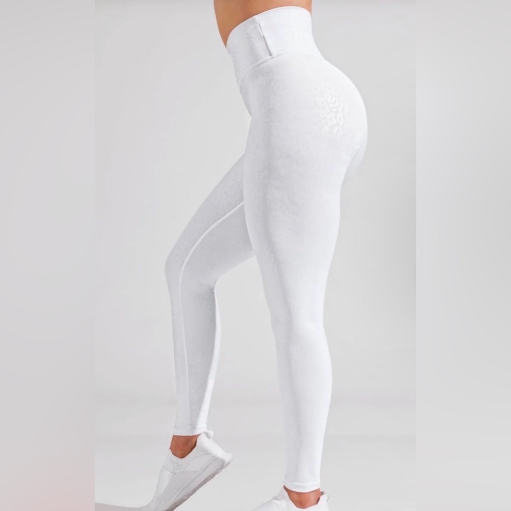 BuffBunny Rebel Leggings